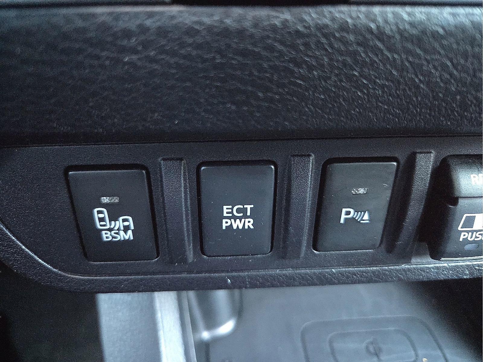 Used 2018 Toyota Tacoma TRD Off-Road w/ Technology Package image 21