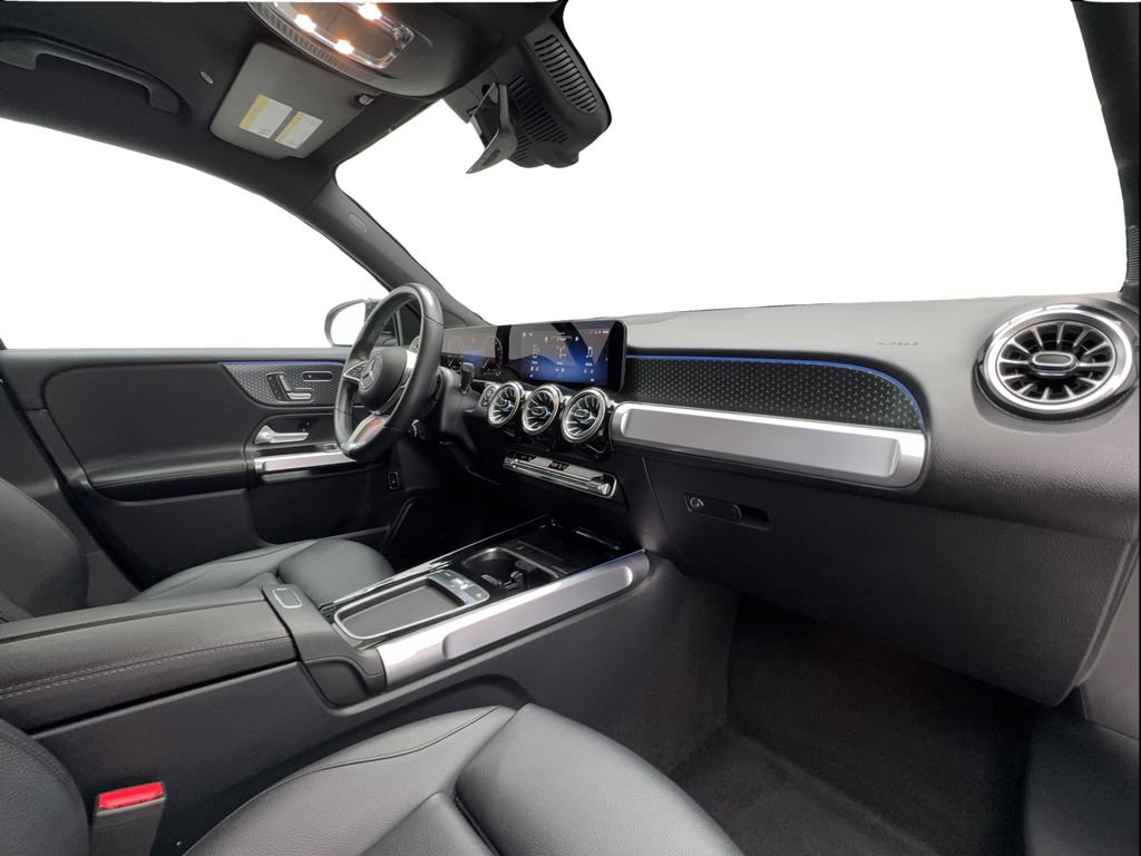 Used 2024 Mercedes-Benz GLB 250 image 30