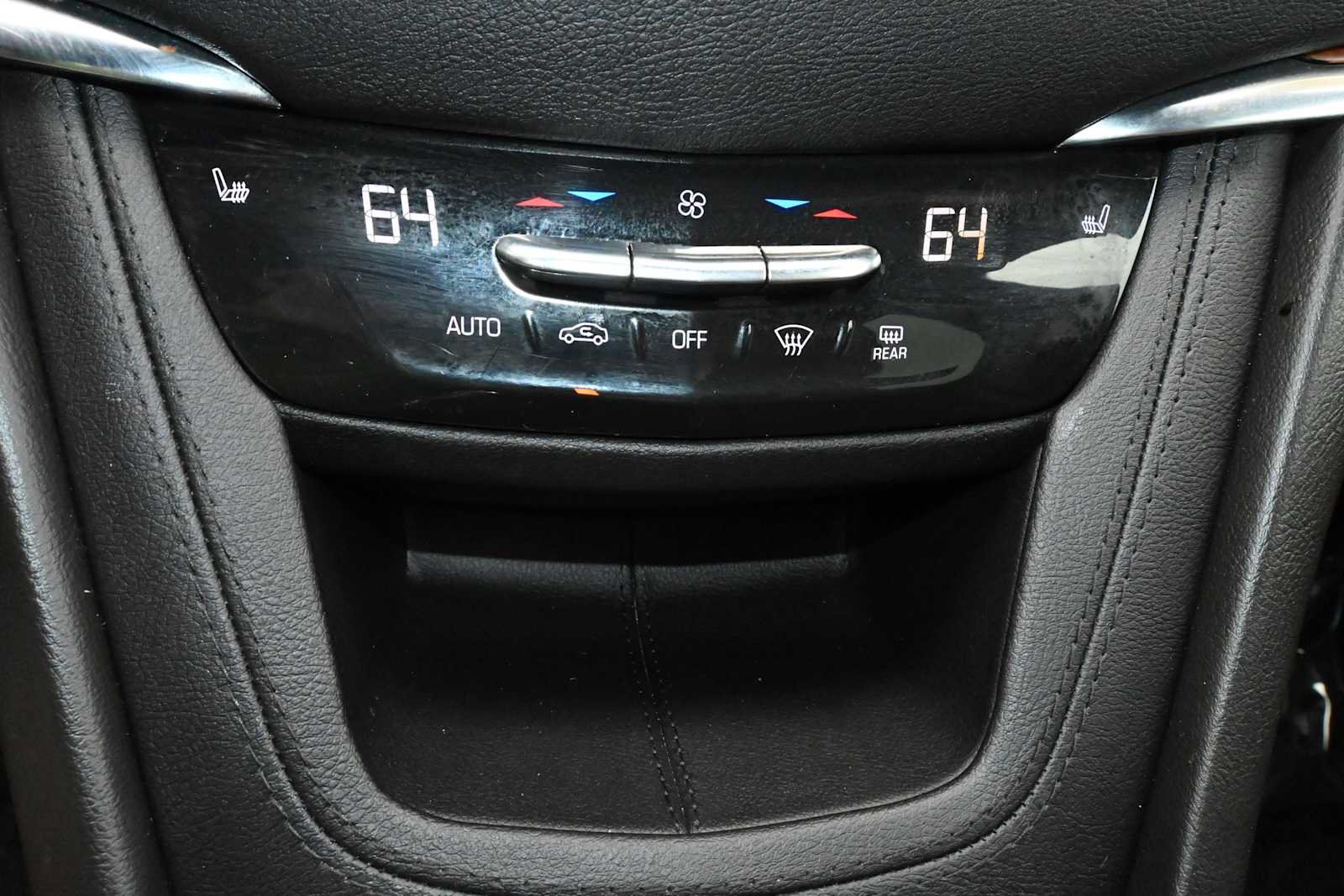 Used 2020 Cadillac XT5 Premium Luxury AWD/4WD image 25