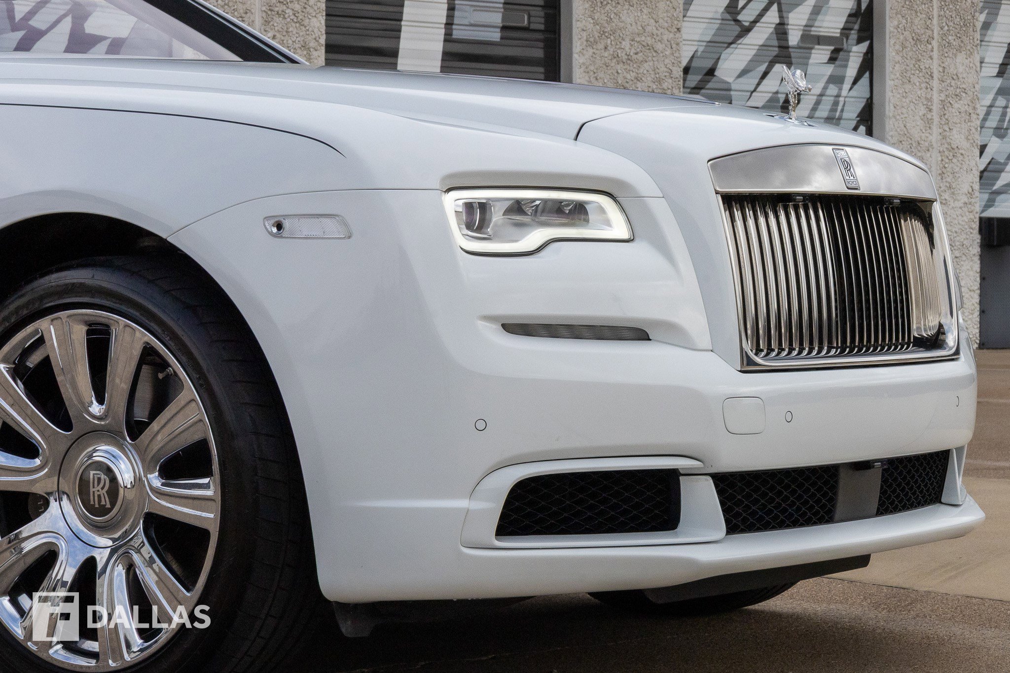 Used 2019 Rolls-Royce Dawn video 2