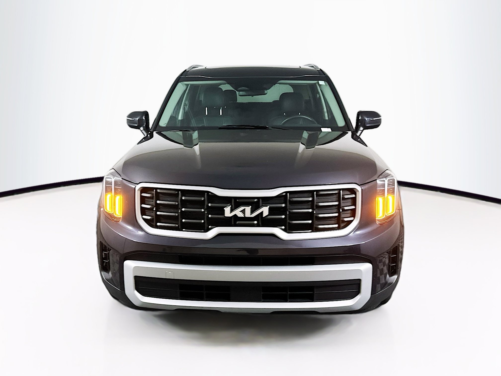 Used 2025 Kia Telluride S FWD image 2
