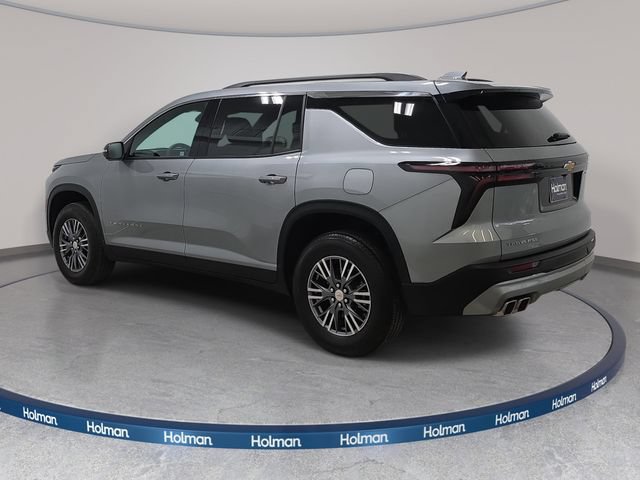 Used 2025 Chevrolet Traverse LT w/ Driver Confidence Package FWD image 8