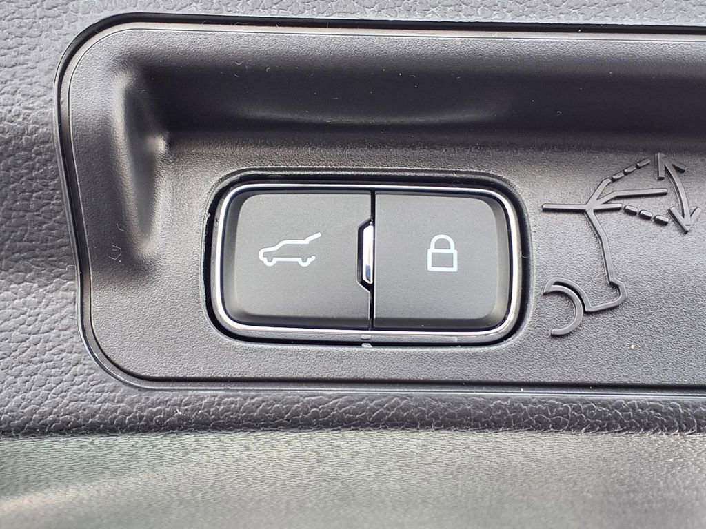 New 2026 Ford Explorer ST-Line w/ ST-Line Street Pack image 25