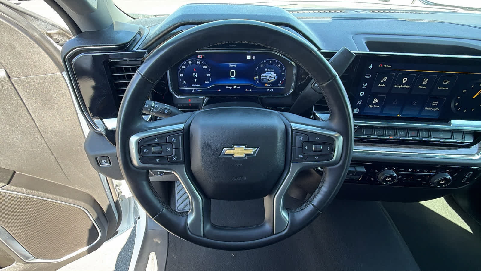 Used 2025 Chevrolet Silverado 1500 LT RWD image 18