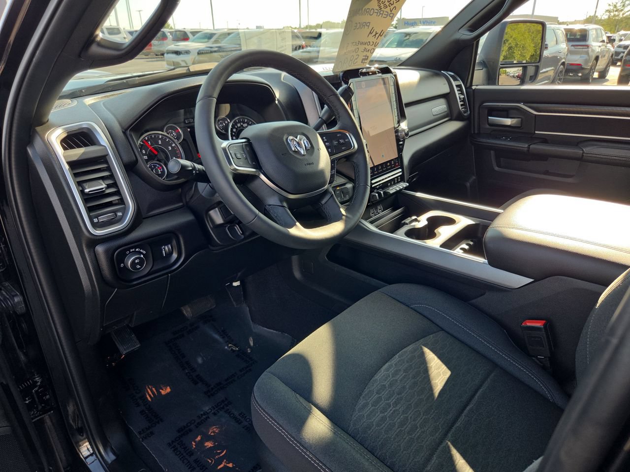 Used 2025 RAM 2500 Big Horn AWD/4WD image 18
