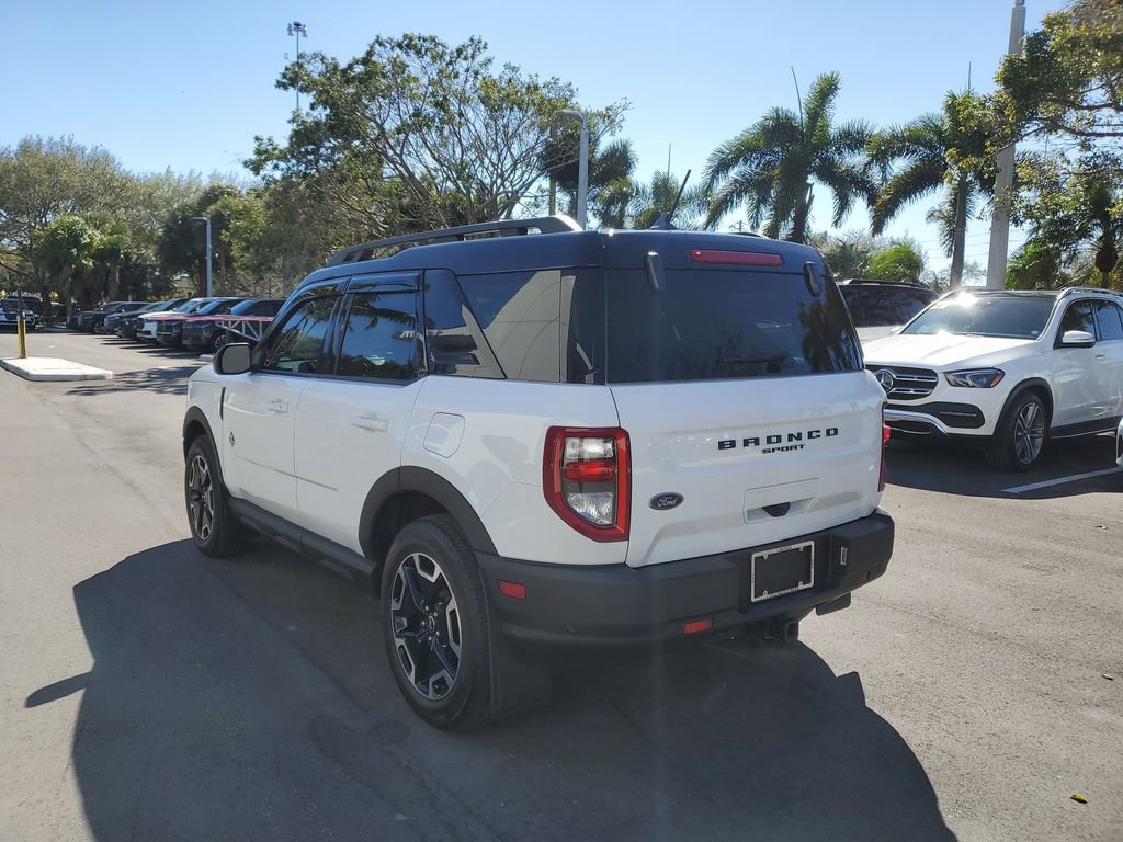 Used 2023 Ford Bronco Sport Outer Banks w/ Tech Package AWD/4WD image 3