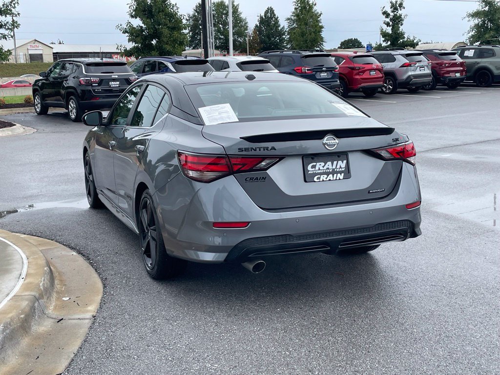 Used 2022 Nissan Sentra SR w/ Midnight Edition FWD image 5