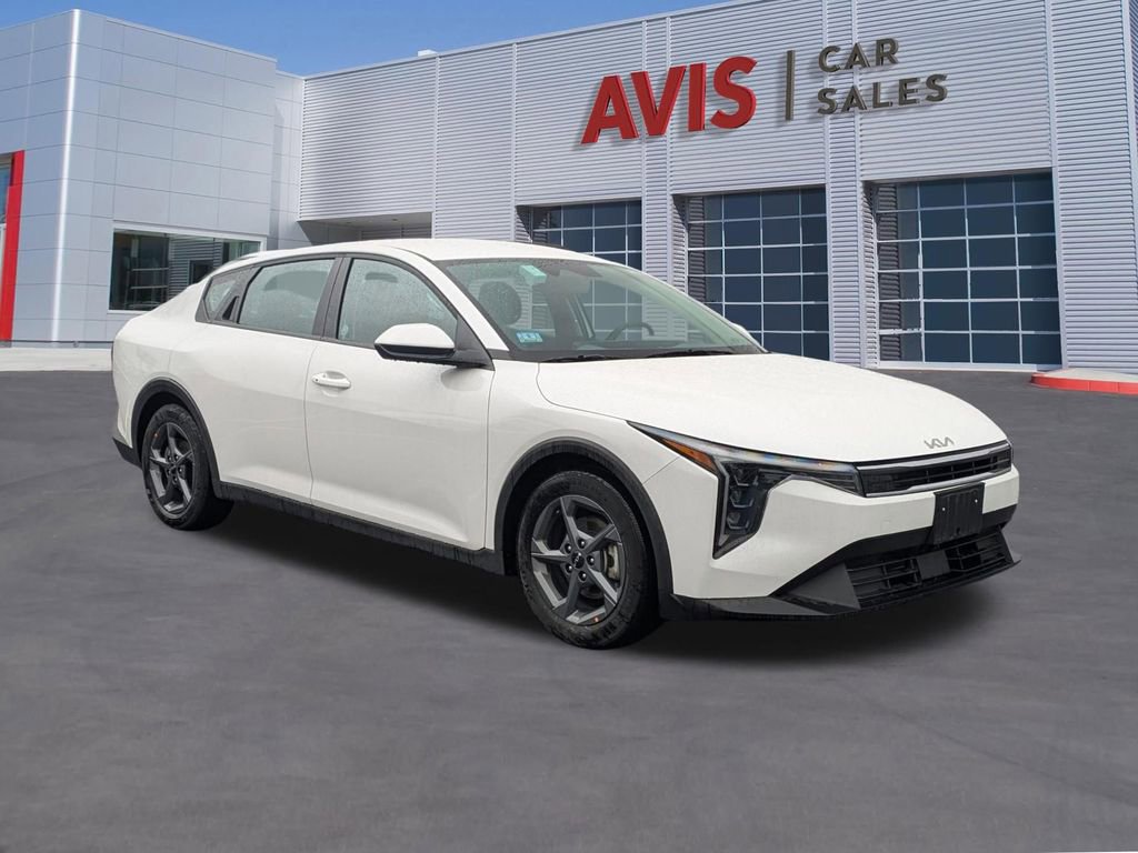Used 2025 Kia K4 FWD image 9