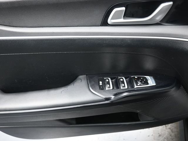 Used 2025 Kia K5 LXS image 13