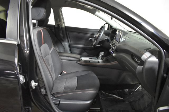 Certified 2021 Nissan Sentra SR FWD image 32
