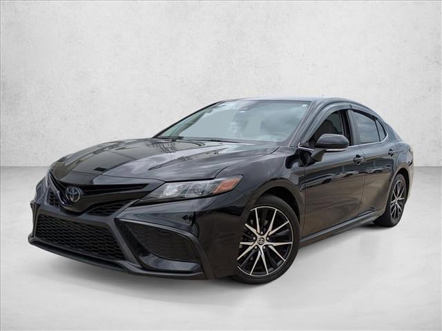 Certified 2023 Toyota Camry SE image 1
