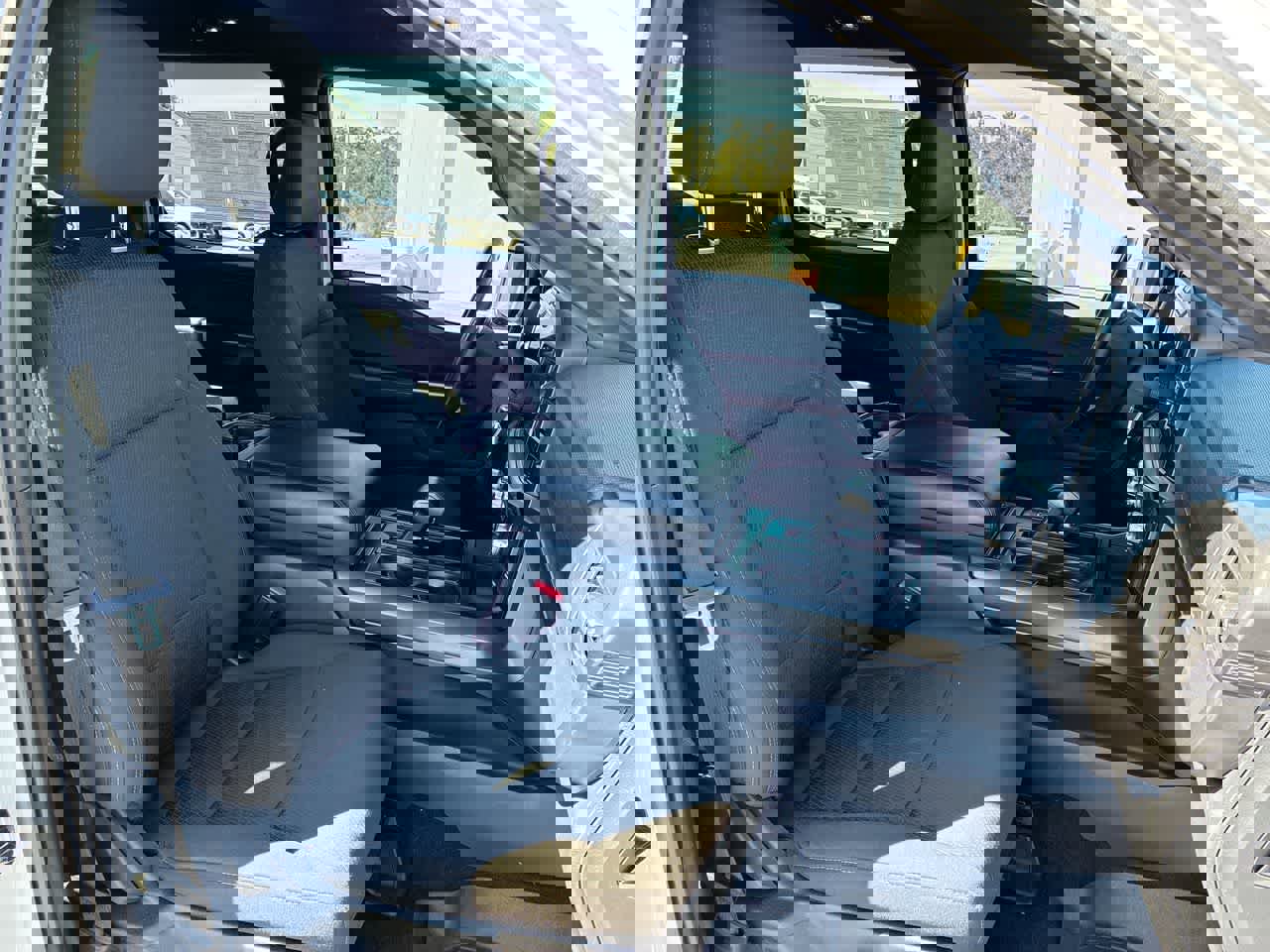 Used 2024 Ford F150 XLT w/ FX4 Off-Road Package image 26