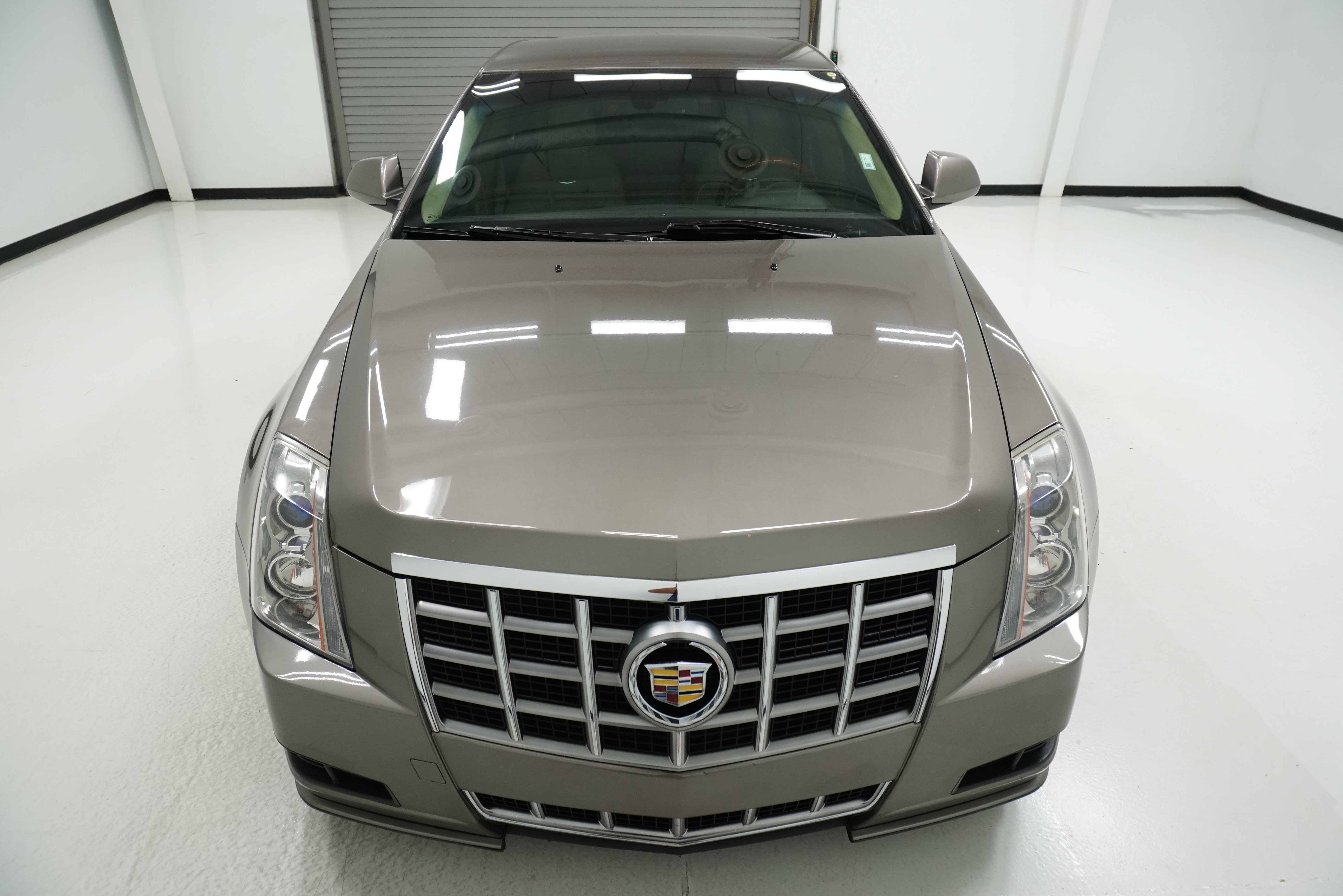 Used 2012 Cadillac CTS Luxury RWD image 2
