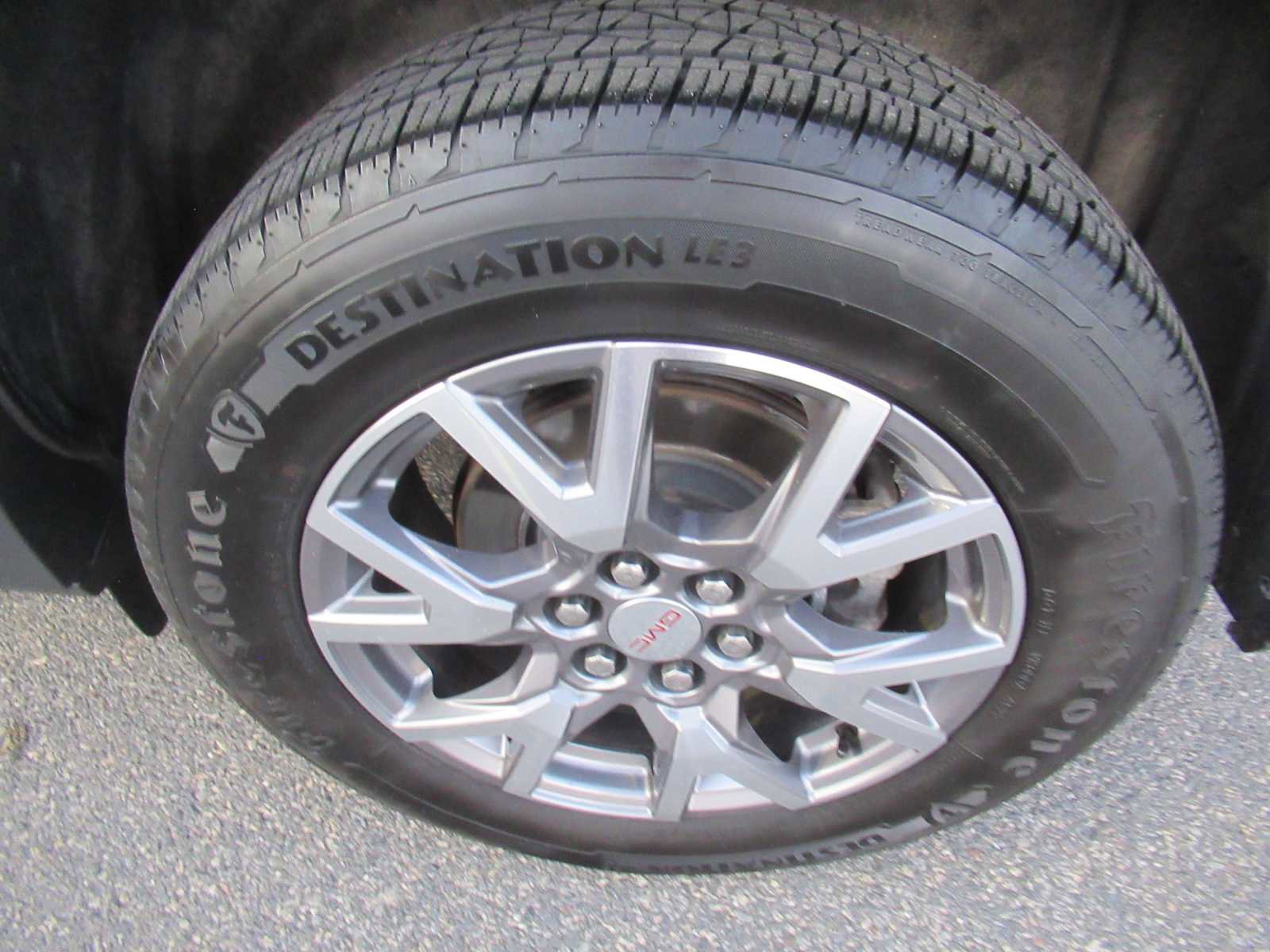 Used 2020 GMC Acadia SLT w/ LPO, Floor Liner Package FWD image 9