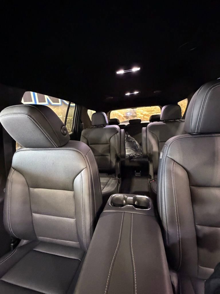 New 2026 Chevrolet Traverse LT w/ Driver Confidence Package AWD/4WD image 8