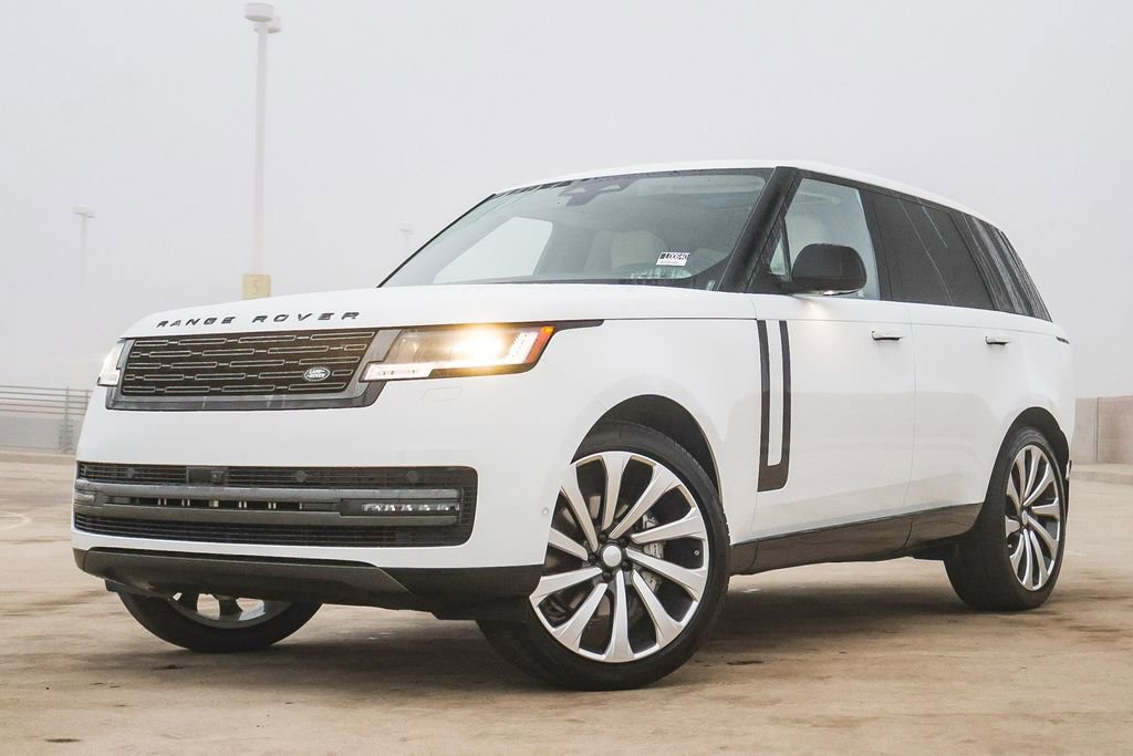 New 2025 Land Rover Range Rover SE