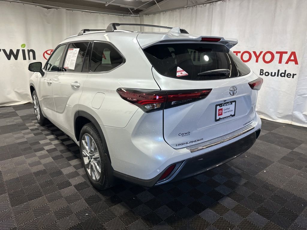Used 2026 Toyota Highlander Limited image 6