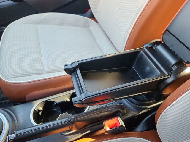 Used 2015 Volkswagen Beetle 1.8T Classic image 37