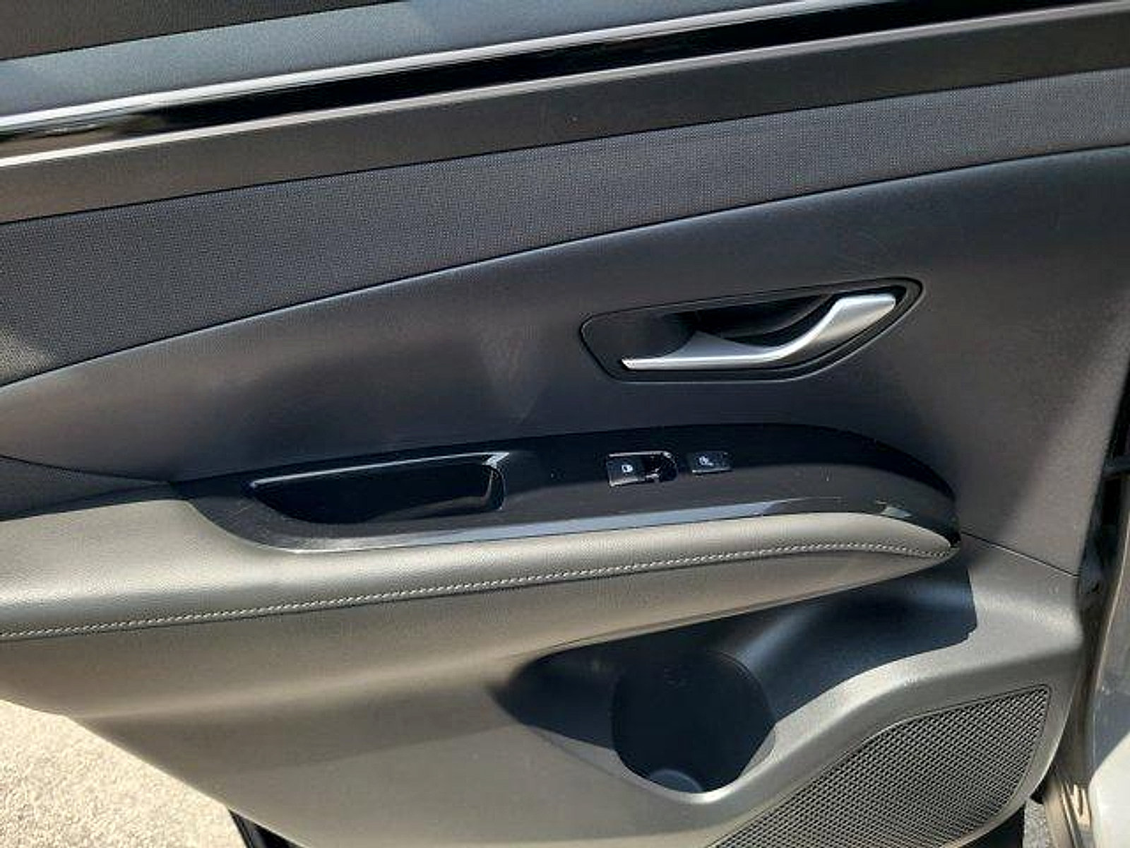 Certified 2024 Hyundai Tucson Limited FWD image 13