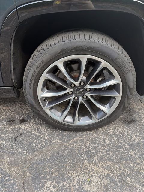 Used 2025 Jeep Wagoneer Series III w/ Premium Group I image 34