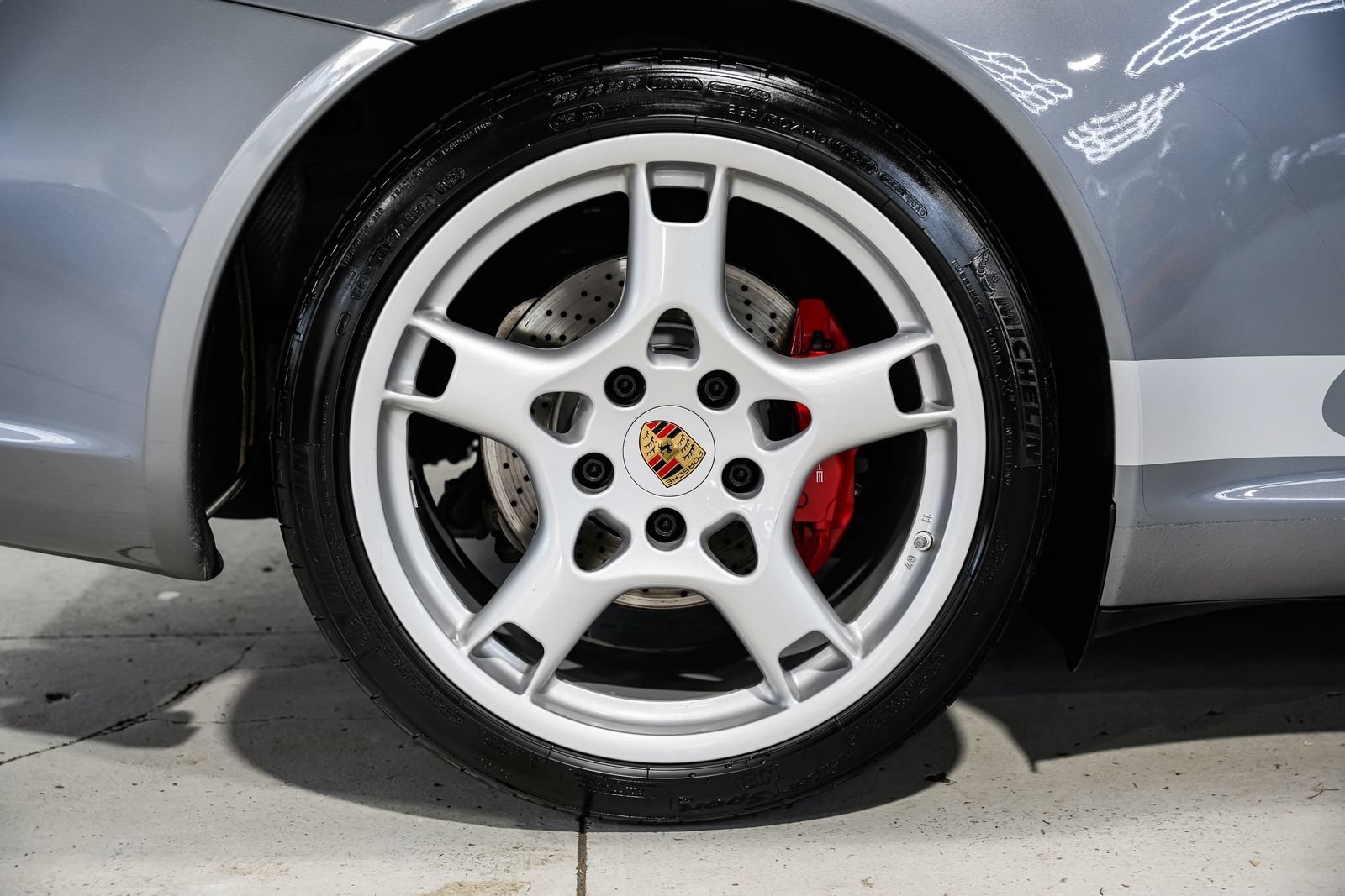 Used 2005 Porsche 911 Carrera S RWD image 46
