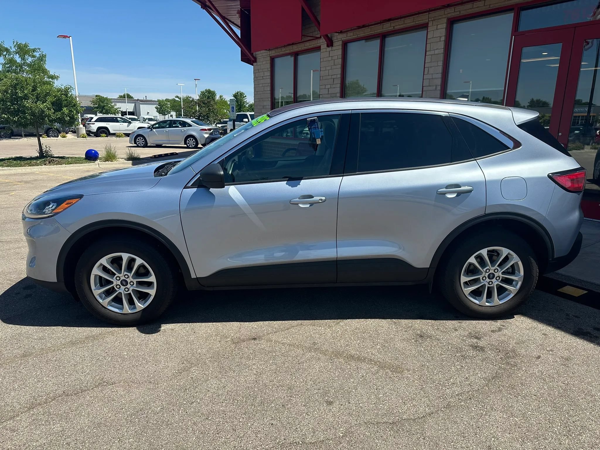 Used 2022 Ford Escape SE AWD/4WD image 9
