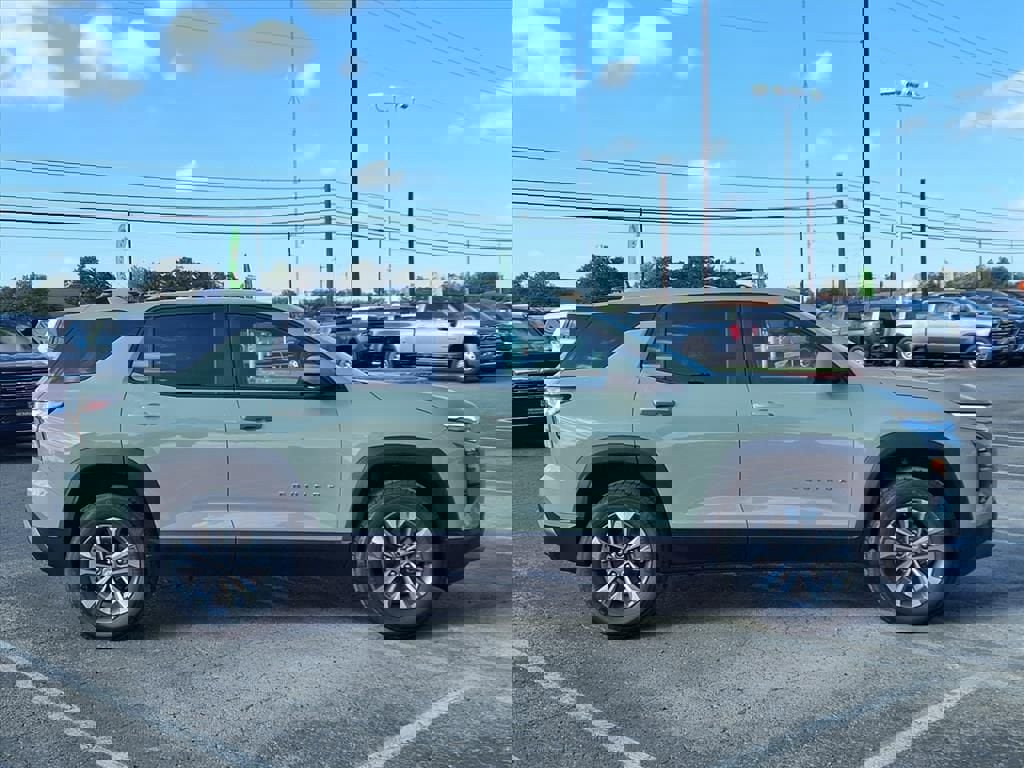 New 2026 Chevrolet Equinox LT w/ Convenience Package II image 3