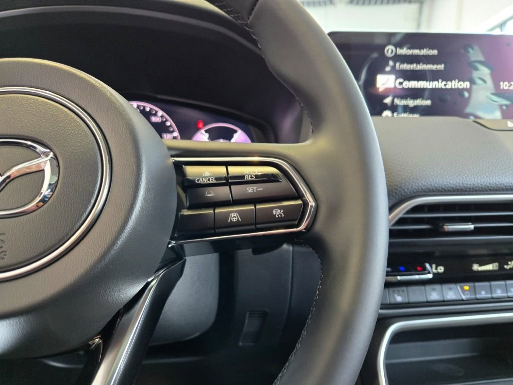 New 2025 MAZDA CX-70 Plug-In Hybrid w/ Premium Pkg image 32