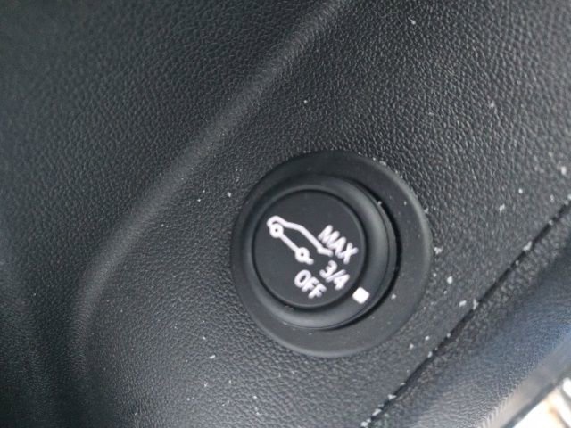 Used 2024 Chevrolet Equinox RS image 29