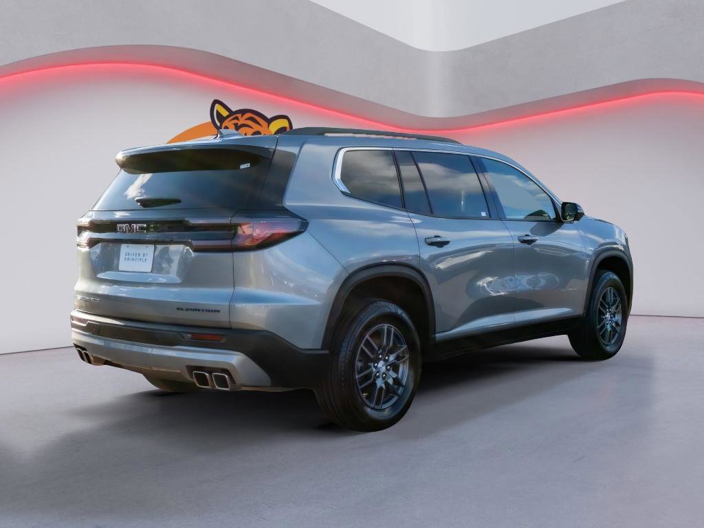 Used 2025 GMC Acadia Elevation image 5