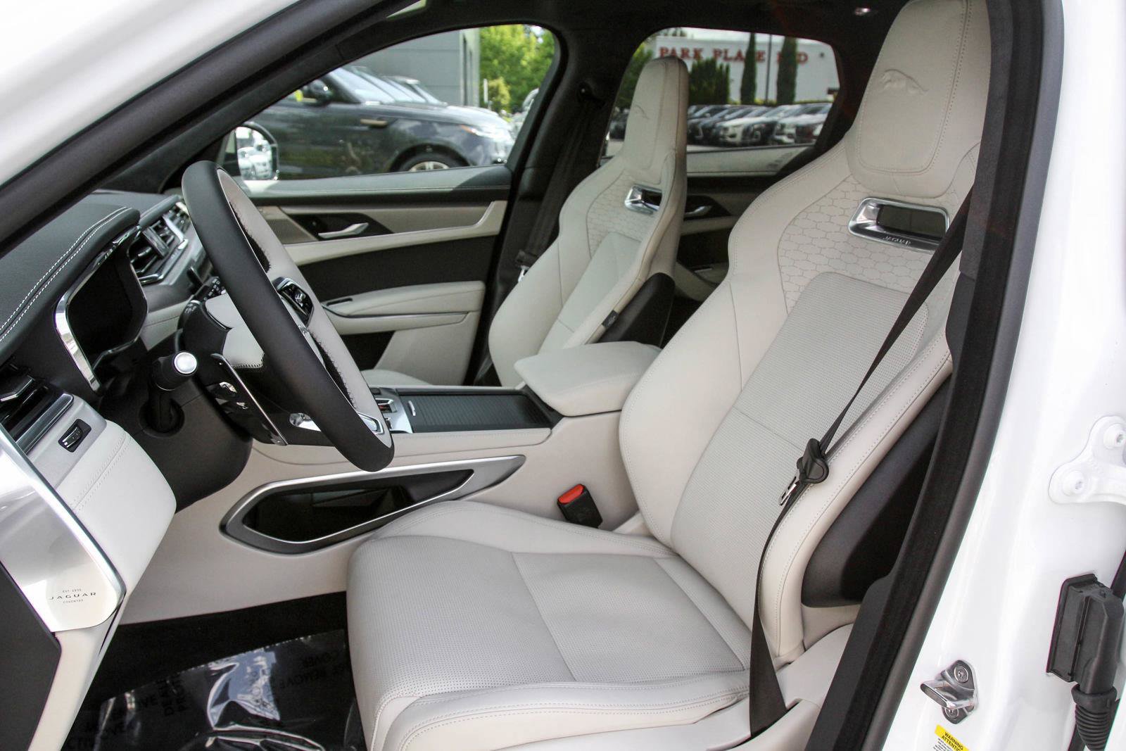 New 2025 Jaguar F-PACE R-Dynamic S AWD/4WD image 20
