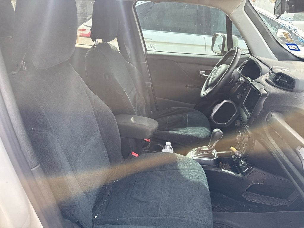 Used 2021 Jeep Renegade Latitude image 7