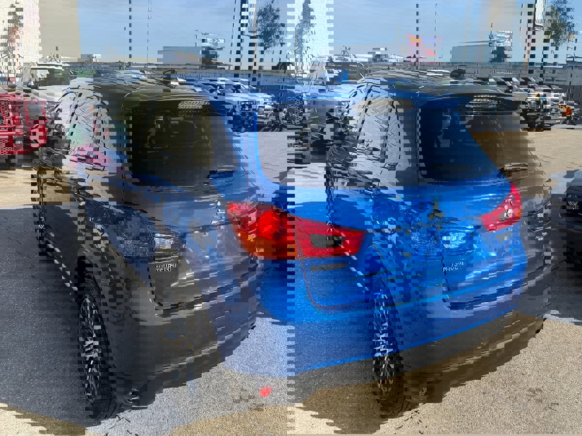 Used 2017 Mitsubishi Outlander Sport ES FWD image 6