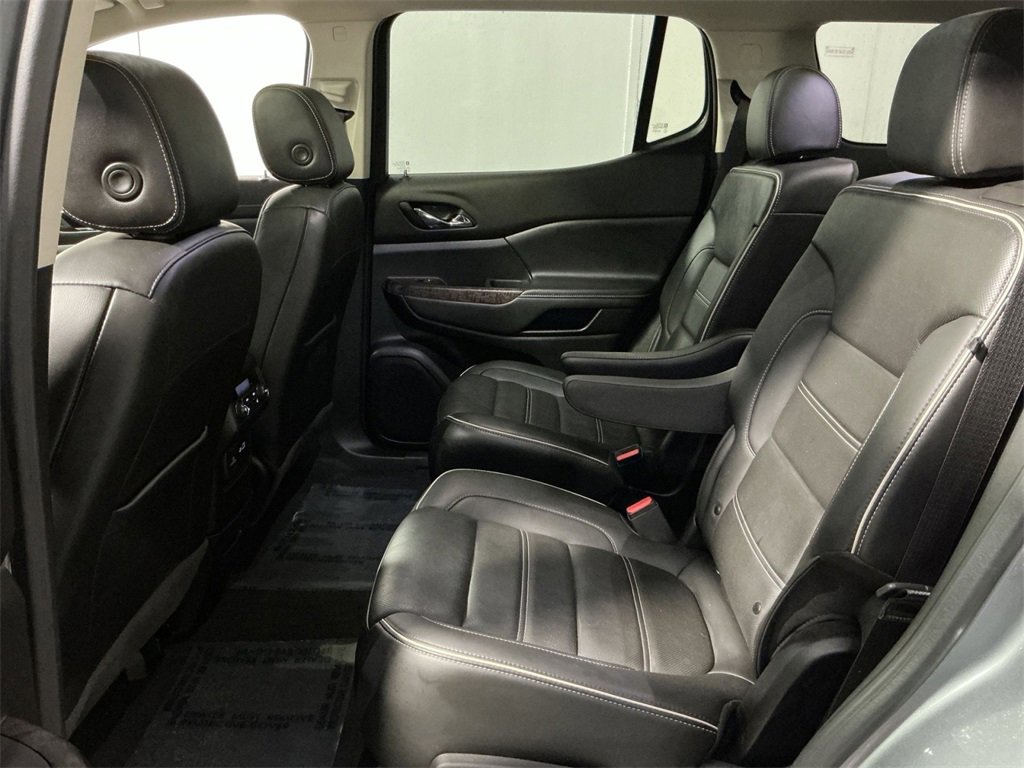 Used 2023 GMC Acadia Denali w/ Denali Technology Package image 32