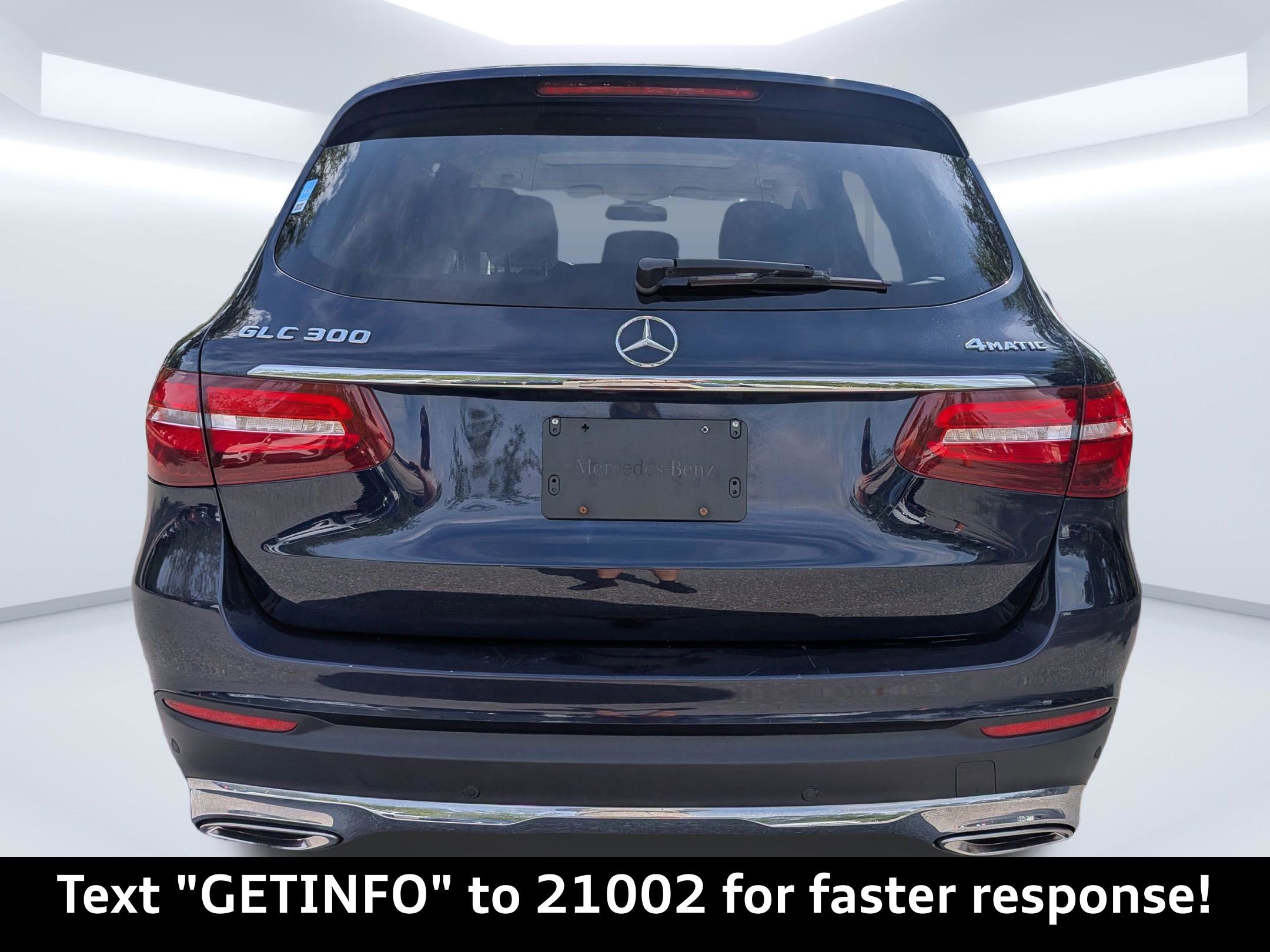 Used 2018 Mercedes-Benz GLC 300 4MATIC image 5