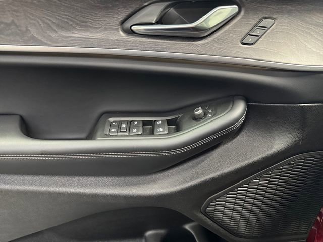 Used 2025 Jeep Grand Cherokee L Limited image 27