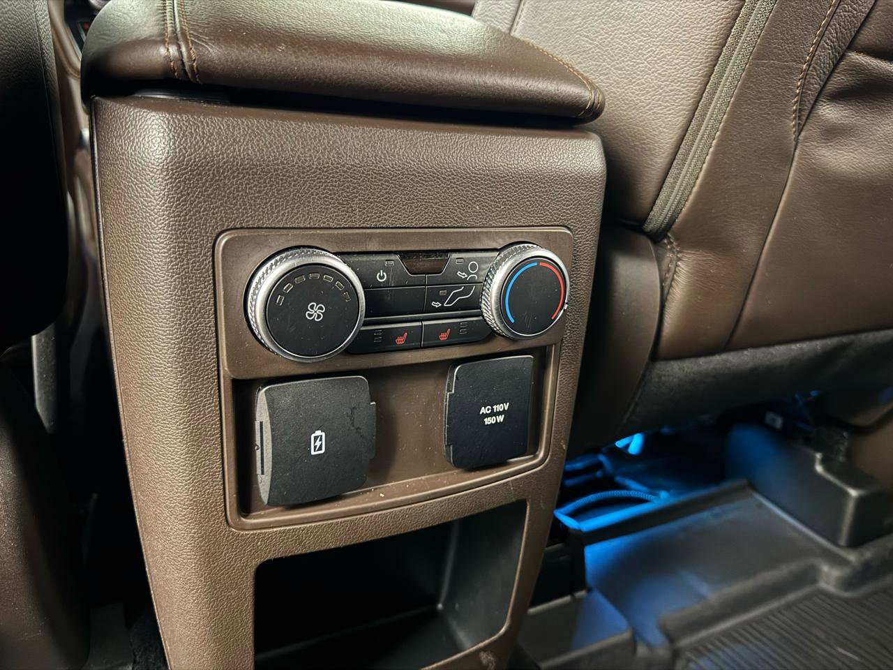 Used 2021 Ford Explorer King Ranch w/ Premium Technology Package AWD/4WD image 33