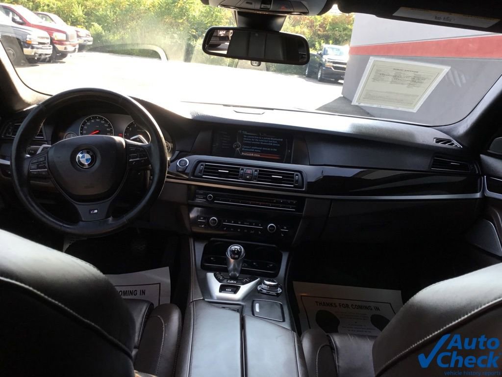 Used 2013 BMW M5 RWD image 22