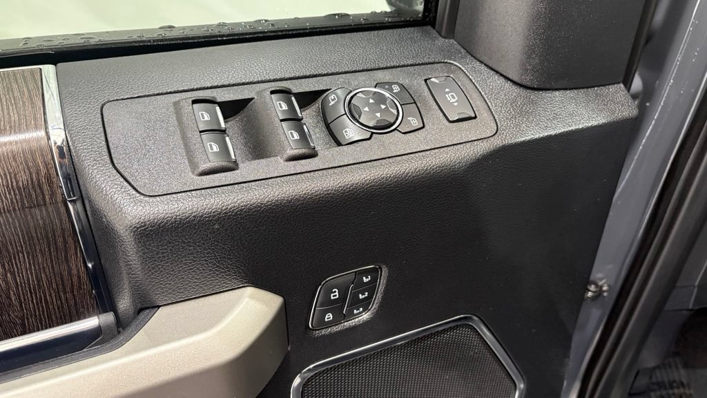 Used 2021 Ford F250 Lariat AWD/4WD image 21