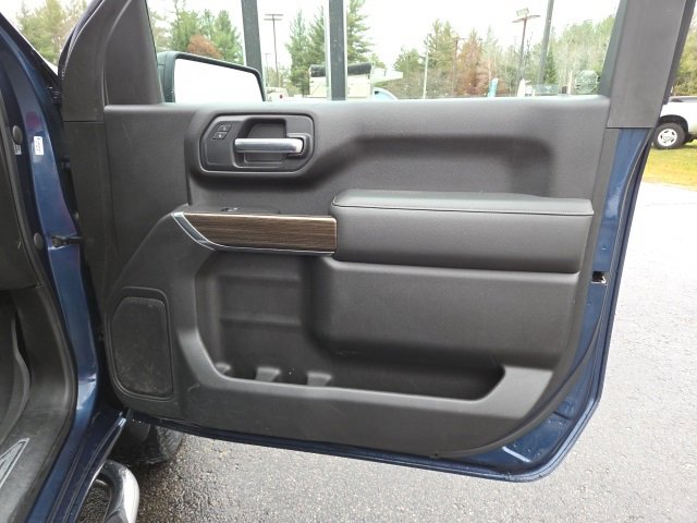 Used 2020 Chevrolet Silverado 2500 LT w/ Convenience Package image 44