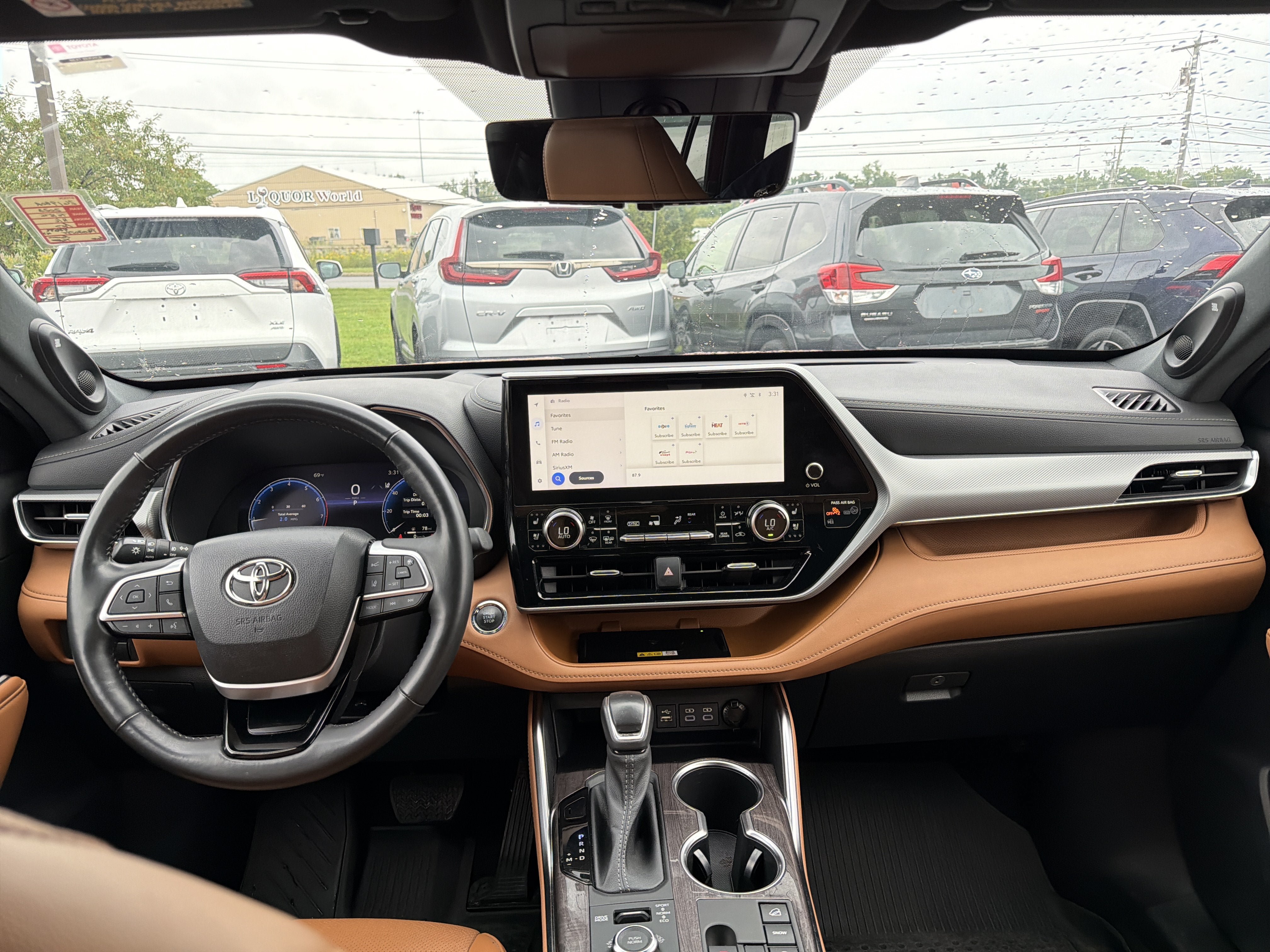 Used 2023 Toyota Highlander Platinum AWD/4WD image 12