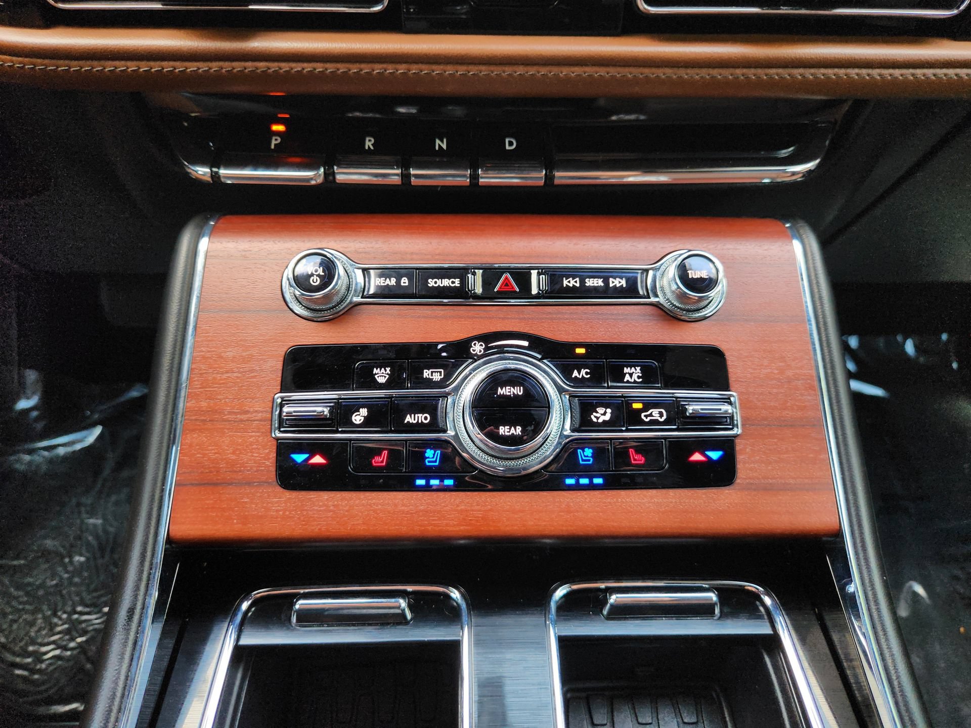 Used 2021 Lincoln Aviator Reserve w/ Equipment Group 201A RWD image 20