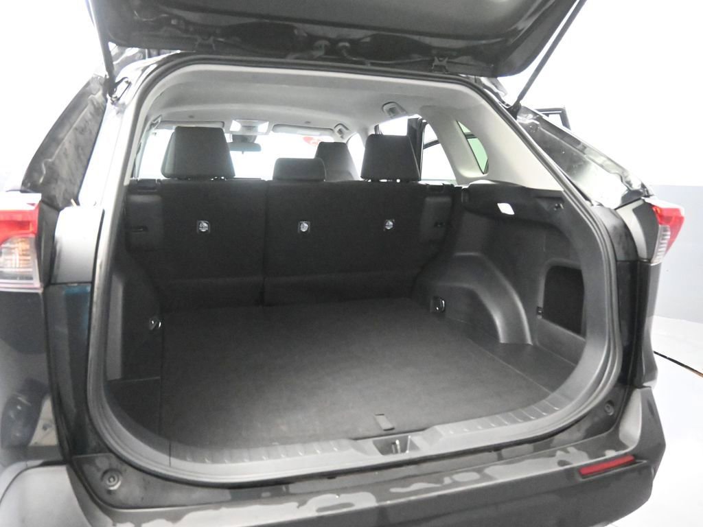 Used 2025 Toyota RAV4 LE image 23