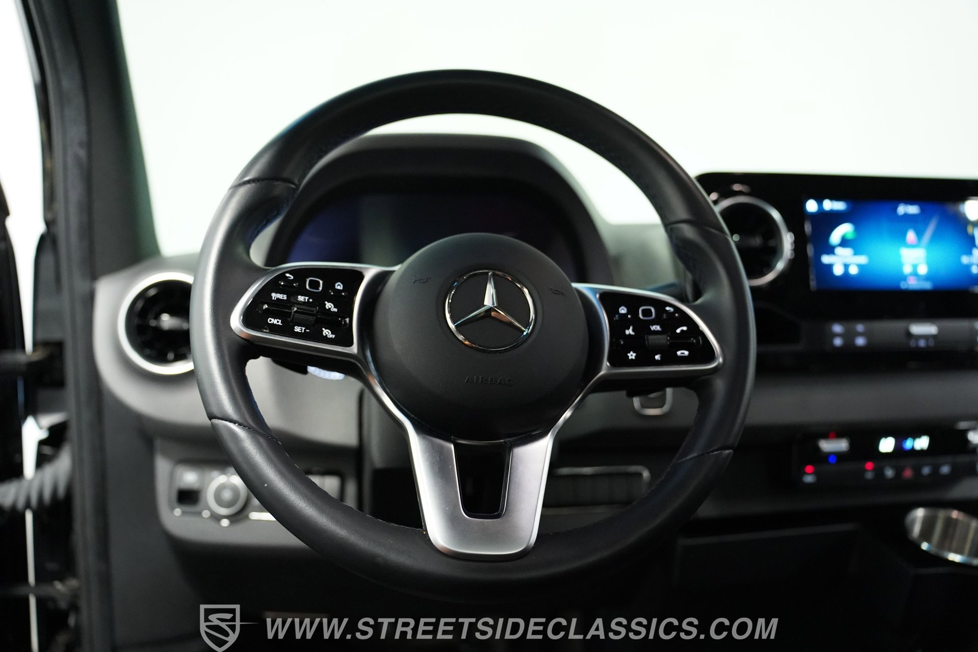 Used 2022 Mercedes-Benz Sprinter 2500 image 36