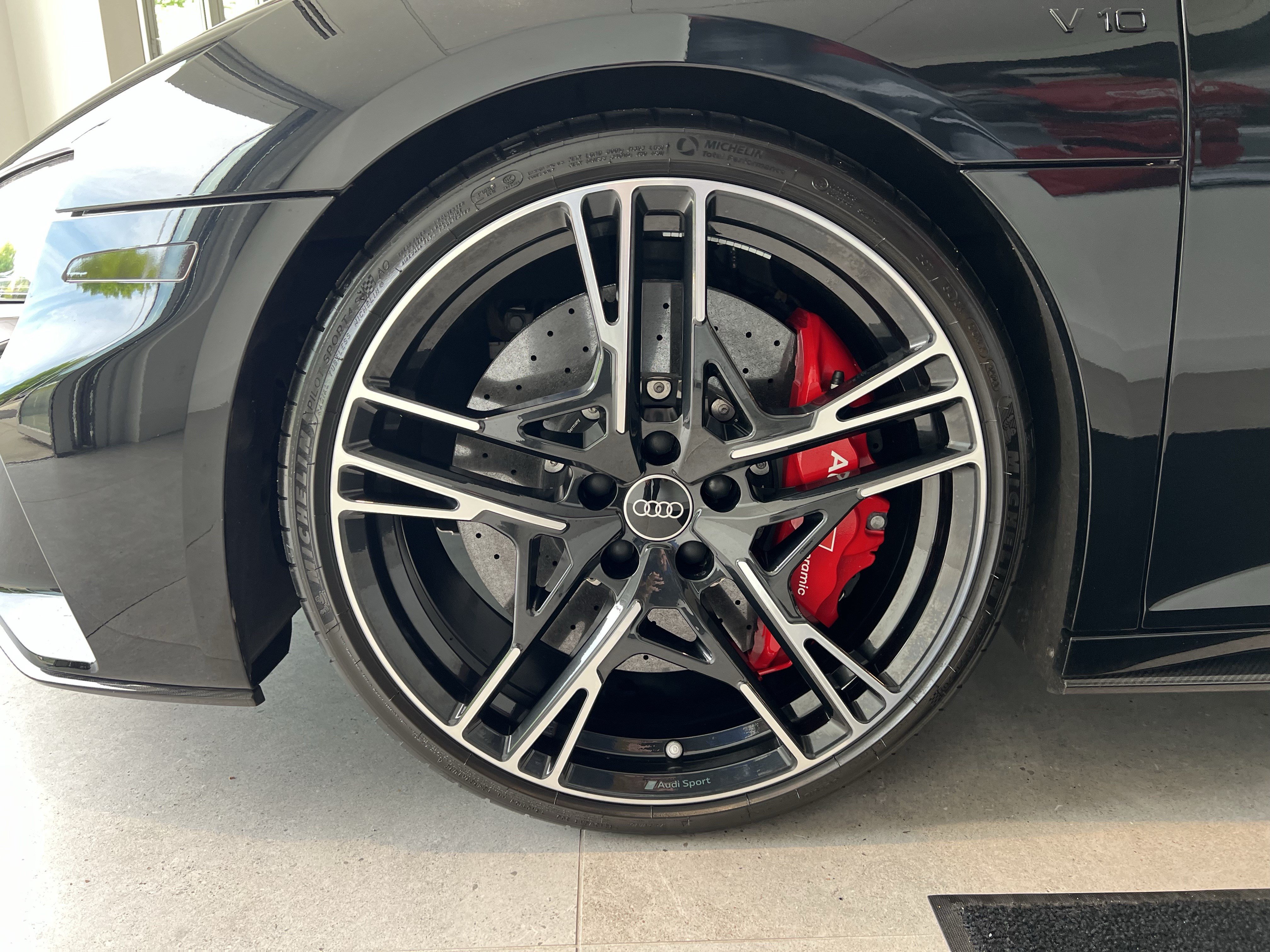 Used 2021 Audi R8 V10 performance AWD/4WD image 13