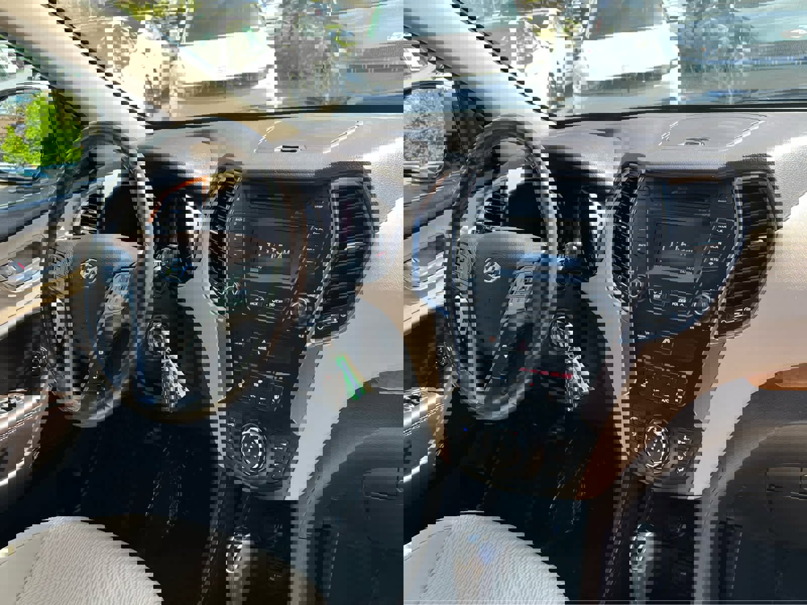 Used 2014 Hyundai Santa Fe GLS image 20