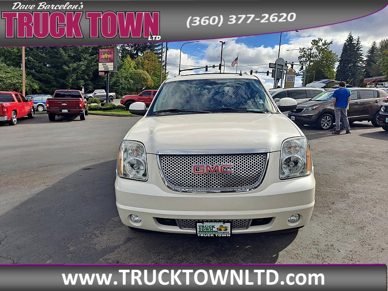 Used 2014 GMC Yukon XL Denali image 8