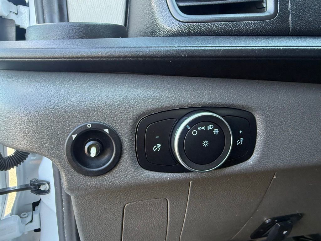 Used 2022 Ford Transit 350 DRW RWD image 19