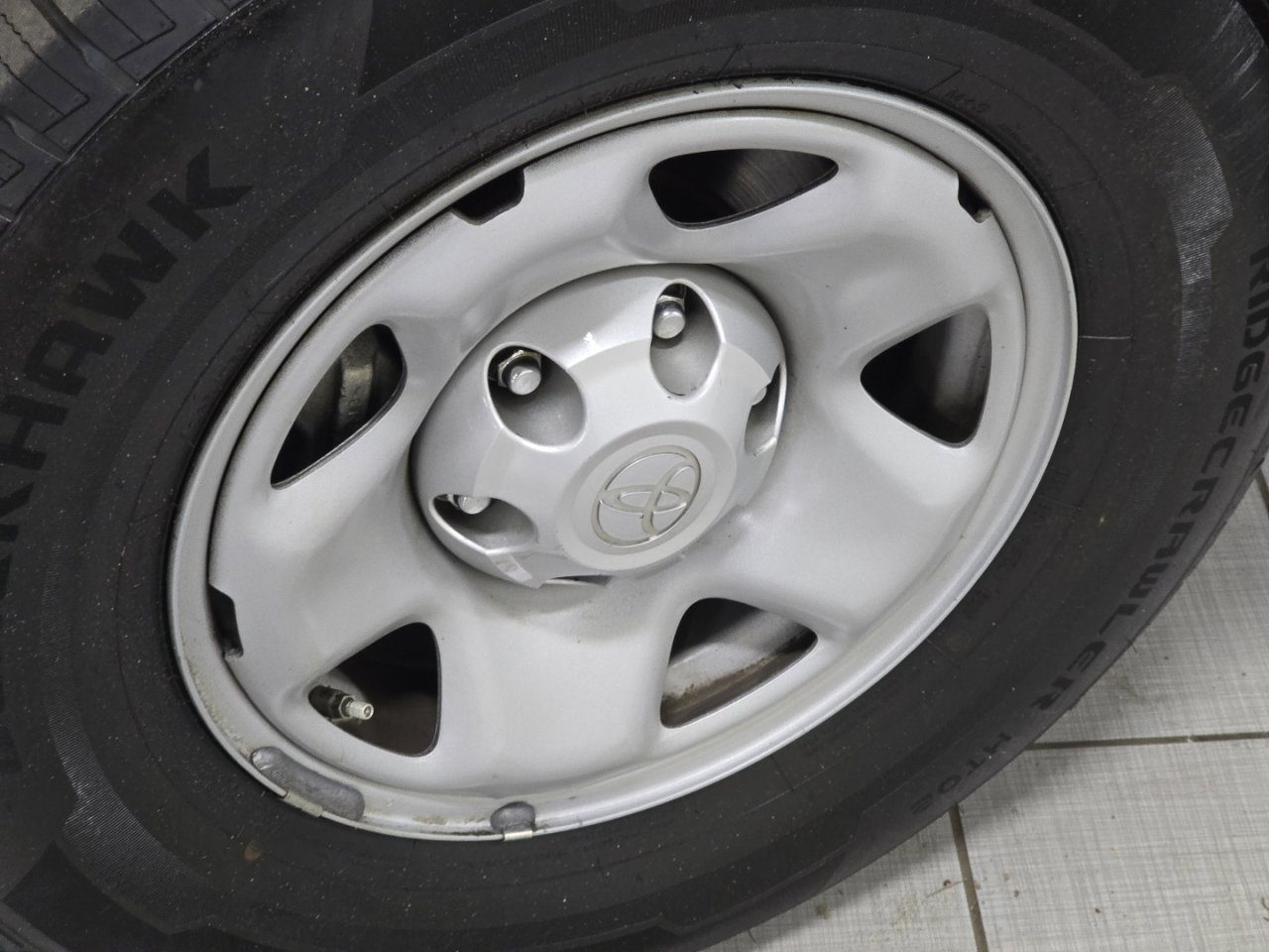 Certified 2023 Toyota Tacoma SR AWD/4WD image 10