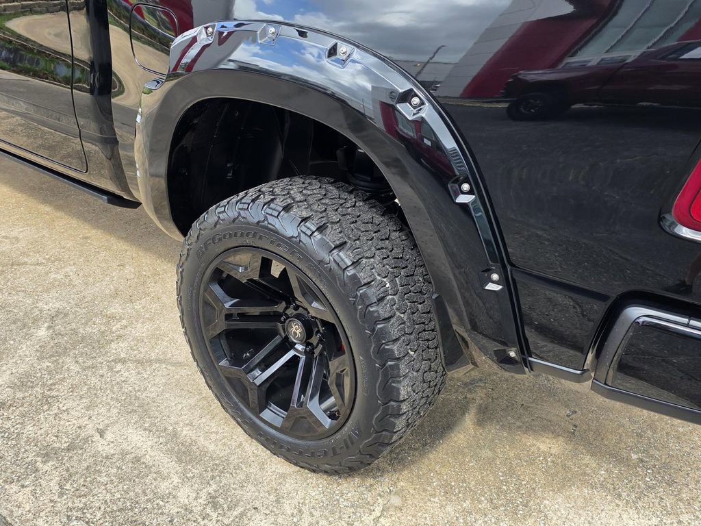 Used 2022 RAM 1500 Laramie AWD/4WD image 39